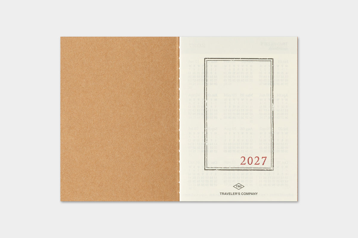 TRAVELER'S notebook 2027 Monthly Diary (Passport Size)
Welcome the upcoming year in high spirits with TRAVELER'S notebook 2027 Diary lineup where each notebook becomes unique by adding your personal flare!