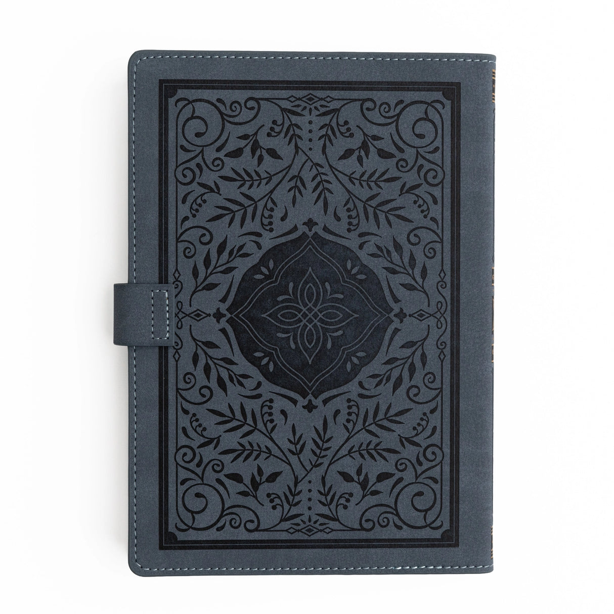 Step into a world of quiet magic. The Storybook Deluxe System in Navy captures the charm of ornate storybook covers and midnight adventures, inviting you to write, plan, and imagine with an air of mystery and elegance. Its deep blue tones and shimmering gold details create a space where your ideas feel treasured and timeless.