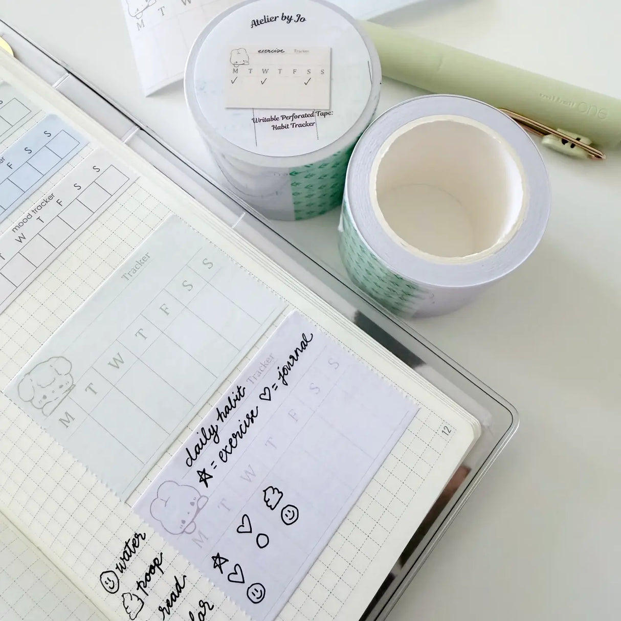 Stay organized with this minimalist Weekly Tracker Memo Tape designed for planners, journaling, and everyday productivity. Featuring a clean and functional weekly layout, this perforated memo tape is perfect for Hobonichi Weeks, planners, bullet journals, and notebooks.
The simple design makes it easy to match with any planner aesthetic while helping you keep track of tasks, habits, schedules, and weekly goals with ease.
˚ʚ♡ɞ˚ Product Specifications:
☆ Size: 40mm x 5m
☆ Perforated for easy tearing
☆ Weekl
