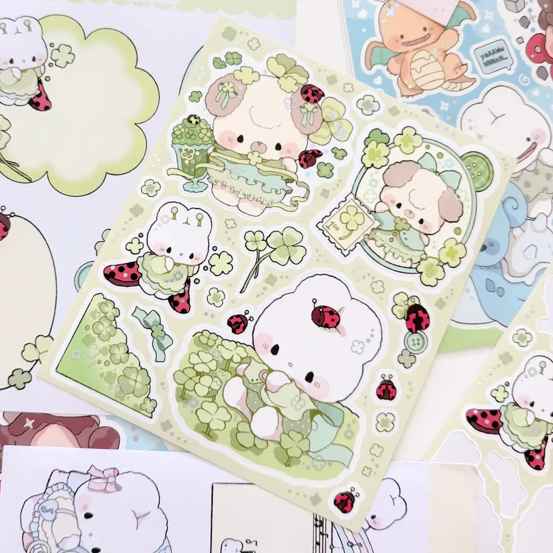 Atelier by Jo Large Sticker Sheet - Ladybugs and Clovers
Introducing larger stickers to be the center of focus in your journal spreads! These detailed, illustrated stickers will add a cozy flair to any journal.