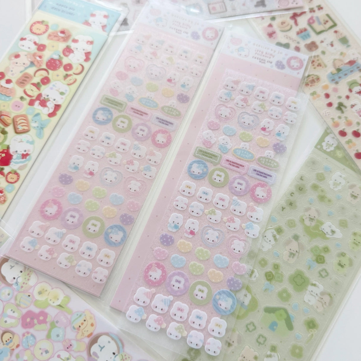 Atelier by Jo Small Sticker Sheet - Pink Journal
Bringing back the nostalgia of tiny deco stickers, these designs are perfect for decorating and filling in small spaces!