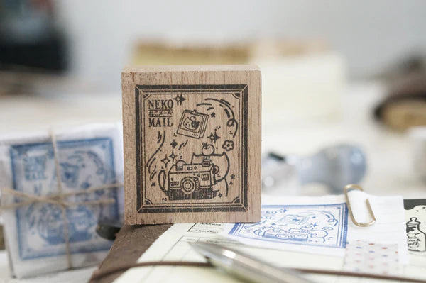 Size: approximately 4.5cm x 4.5cm
The stamps are made of industrial high grade red rubber with the finest details.As all stamps are assembled, cut, sanded by hand, size and shape may vary slightly. Wood material will differ depending on what the forest elves bring!
Stamps might be slightly stained because of quality tests during the process, but it will not affect your stamping color. 