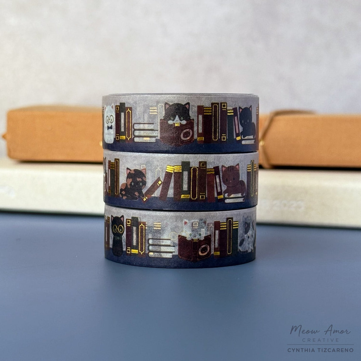 Cinta washi con forma de gato y libro