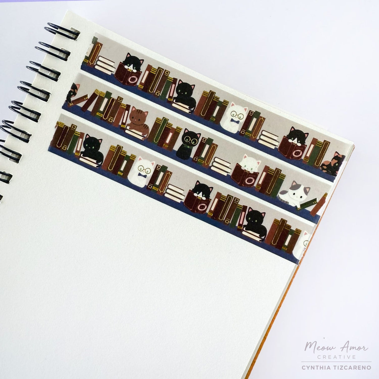Cinta washi con forma de gato y libro