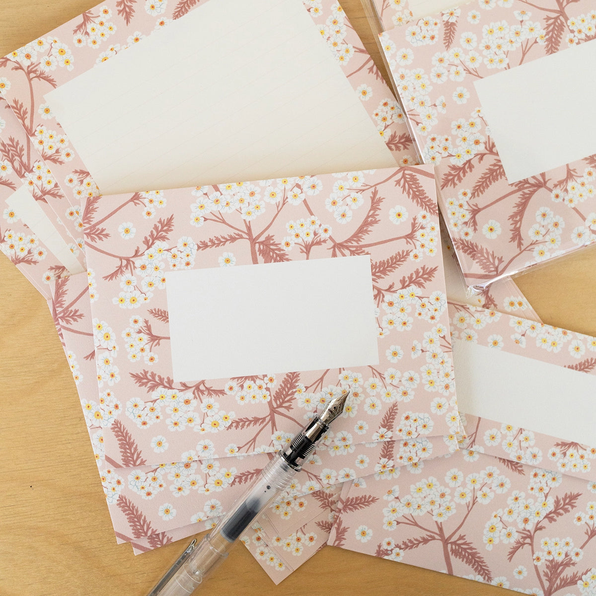 Letter Writing Set: 12 letter paper sheets + 6 envelopes
Printed full color on warm white paper