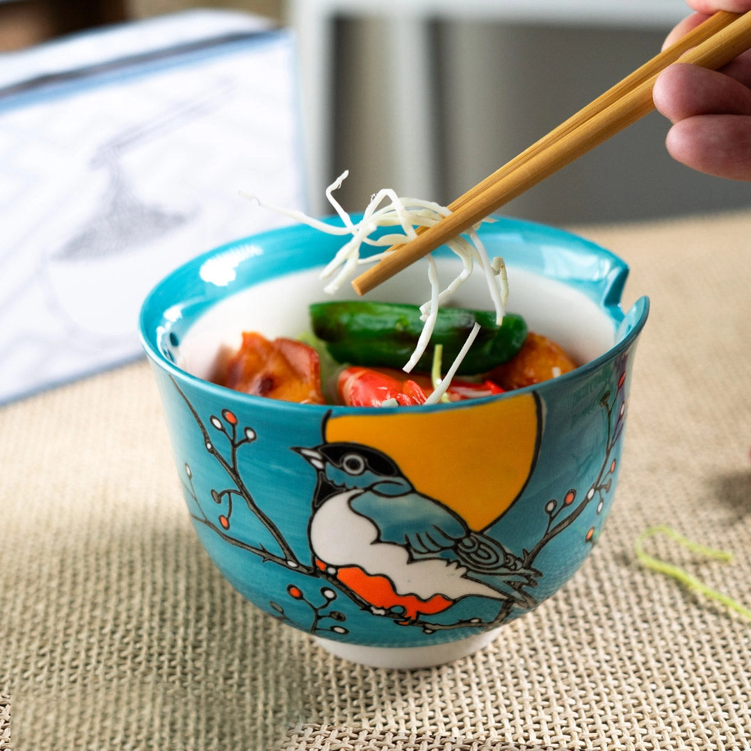 Donburi Bowl with Chopsticks Set Robin
Bowl Size: 5" Dia x 3.75"H
Chopsticks 9"L
Capacity: 18 fl oz
Origin: China