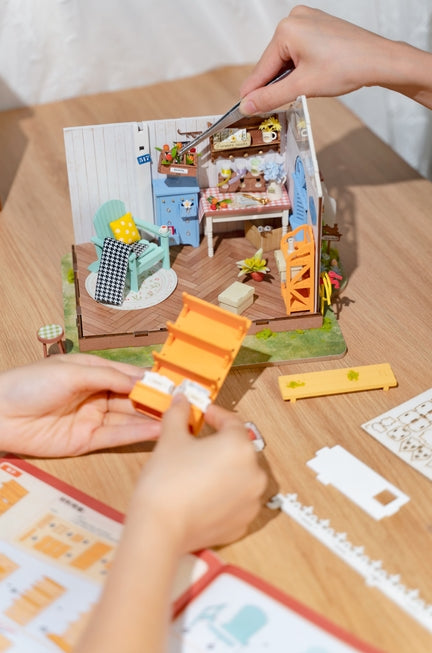 Kit de casa en miniatura para hacer tú mismo una casa con jardín de ensueño