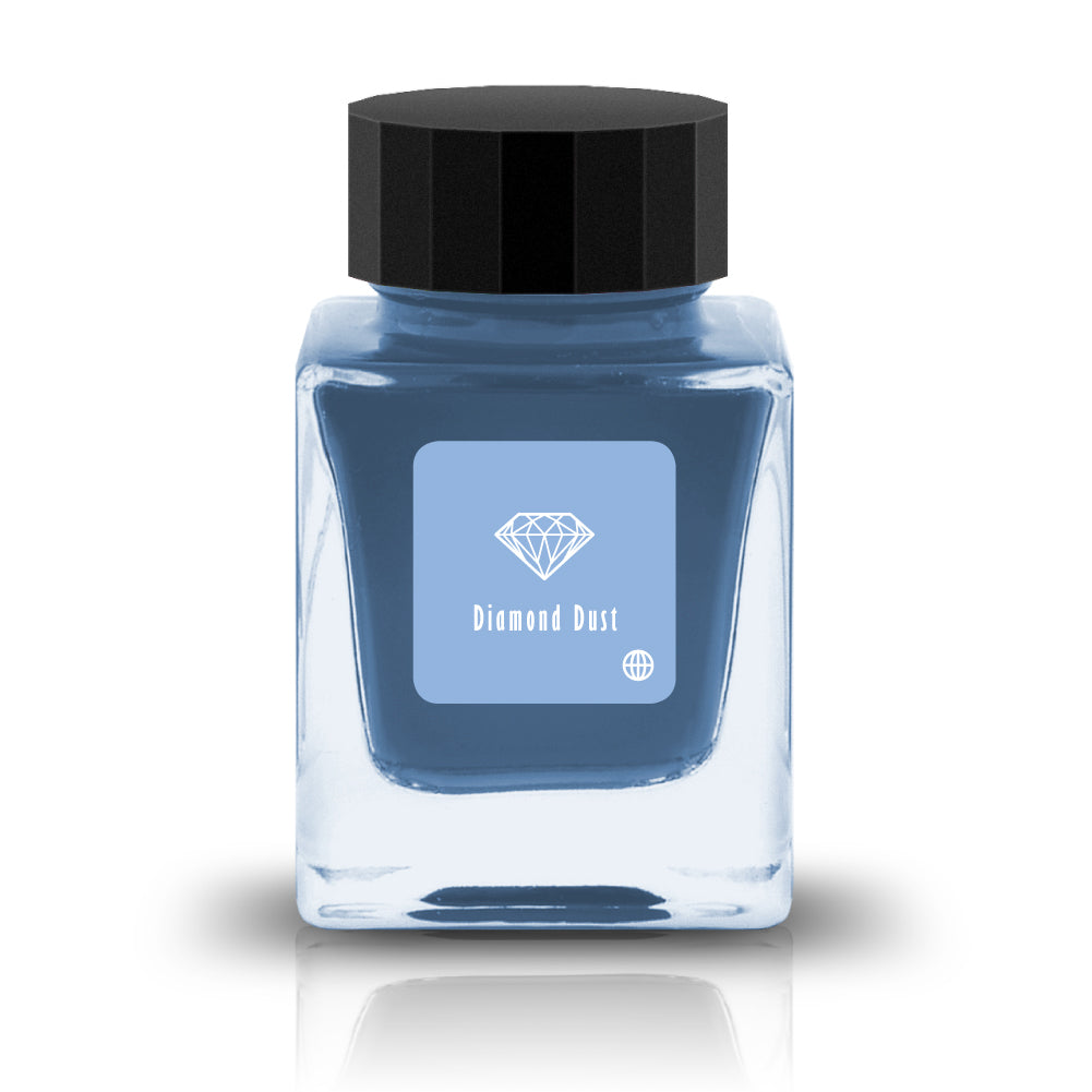 Embrace the bold and vibrant tones of nature through Tono & Lims' Earth Contact Line. Inspired by rich gemstones, each ink color is perfect for those who enjoy adding radiance to their collection. Be sure to shake the bottle well before use to evenly disperse the glitter.
RGB: 145, 180, 227
Blue
Shimmering
30 ml