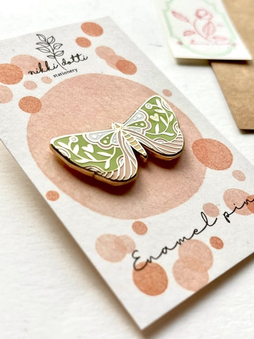 Pin de esmalte de mariposa