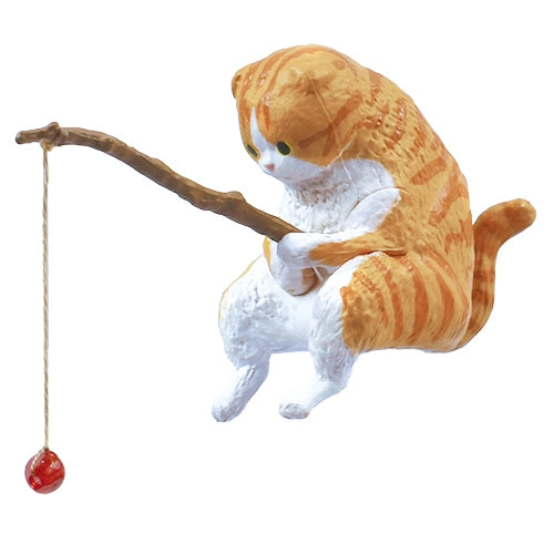 These figures are of cats sitting on a fishing line. They are sitting on the fishing line, looking at the line and relaxing.
Lineup (5 Variants):
Scottish Fold
Calico Cat
Norwegian Forest Cat
Munchkin
Mix