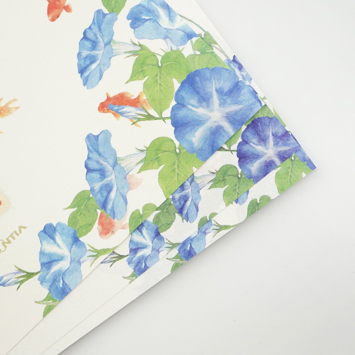 This one-stroke paper is perfect for various summer occasions, such as a small summer greeting during the ongoing heat, a return to someone who helped you during summer vacation, or a gift for summer gifts. 2 designs, 36 sheets in total.