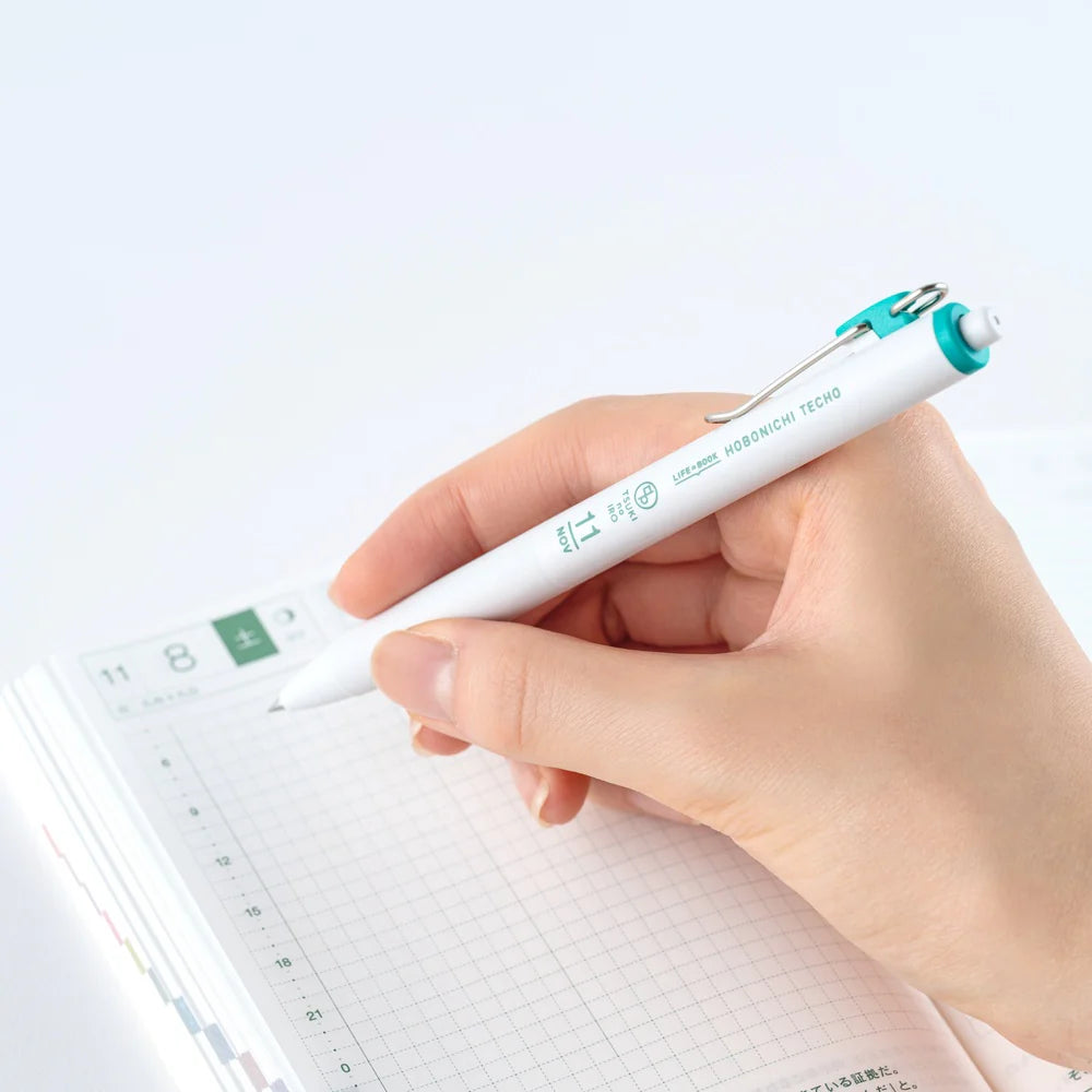 The Hobonichi Techo uses 12 soft colors across the book. The TSUKI no IRO stationery series incorporates these colors into simple designs.
This set of six Uniball One pens features vibrant, bold ink colors selected in colors that go well with the printing colors used for each of the twelve months in the Hobonichi Techo.
The twelve colors are divided into two sets of six pens—one for January through June, and the other for July through December—each housed in an original case.