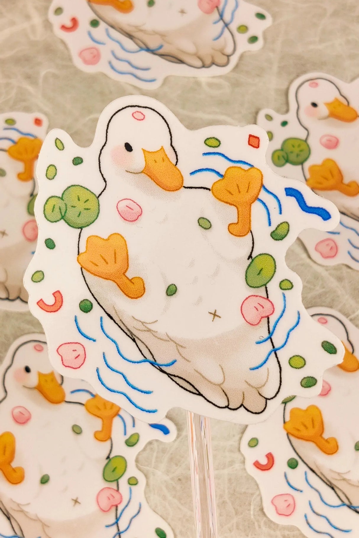 This is a glossy vinyl die-cut paper sticker, illustrated and made in-house by me. It's waterproof and ideal for decorating hard surfaces like laptops, water bottles, and phone cases, adding a cute touch to your belongings.
Material: premium glossy waterproof vinyl