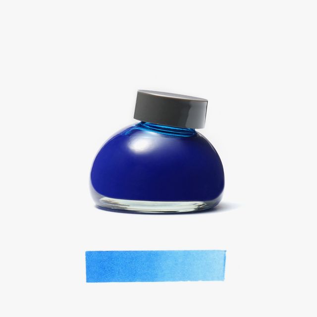 Functional tools for a lifetime of use. Our writing tools are designed to become your companions, developing personal character through the journey of ownership. The simple yet charming glass bottle has been designed for seamless use, creating a bottled ink that's bound to inspire writing with joy.
Once dry, our pigment inks are water resistant and lightfast to ensure your special message stands the test of time. The original bottle has been designed for ease of refill with any pen, while effortlessly bala