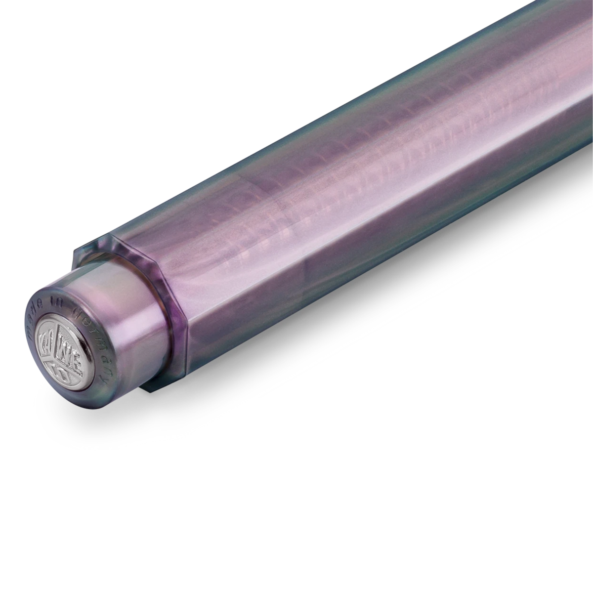 Kaweco LUNAR SPORT Clutch Pencil 3.2mm - Shadow Purple
Mysterious as the moon
The Lunar cycle has come to completion. Two more stunning hues are added to the Kaweco Lunar series: Our darker Shadow Purple is reminiscent of delicate orchid blossoms, while Light Purple, with its pale, mauve shimmer, evokes the soft light of the moon.
They are both imbued with a fascinating colour-changing iridescent effect, making the multicoloured hues dance around the Lunar Sport depending on where the light meets it. This