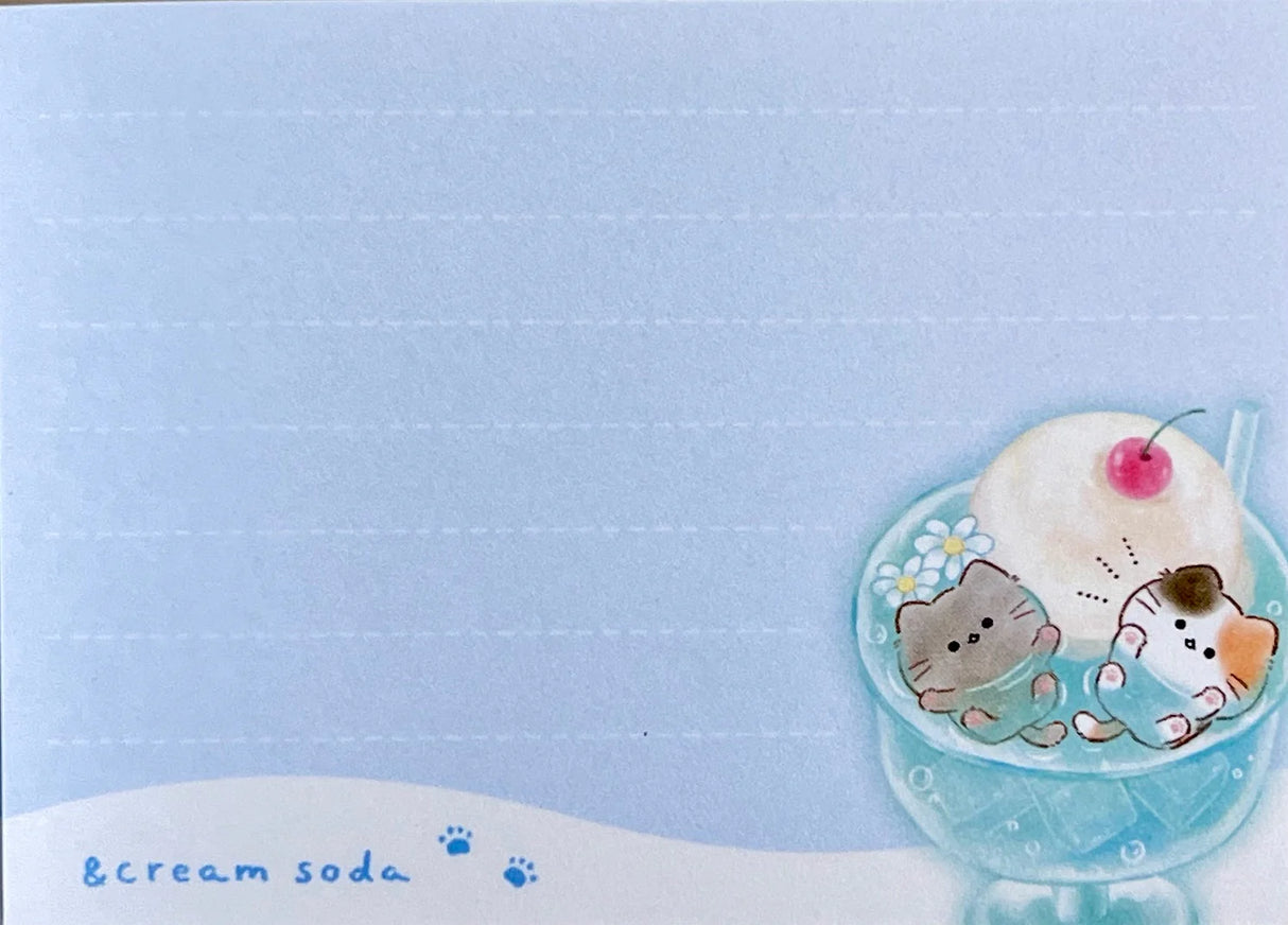 Kitty Cream Soda Mini Notepad
2.5 x 3.5 inches (H88xW63xD7(mm)
2 designs x 35 sheets each (total 70 sheets)
Made in Japan