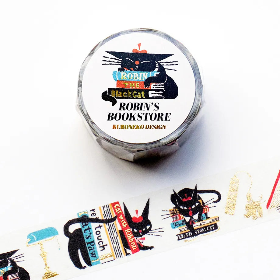 Robin-chan, the black cat, seems to be at a stylish bookstore this time. The fine foil stamping on book spines and antique furniture is very beautiful. Cut short to use as stickers, or as a pop point in wrapping or decoration.
✨ Product Features
Gold foil stamping for a subtle, elegant shine
Perfect for decorating planners, journals, cards, gifts, and scrapbooks
High‑quality Cozyca Products washi tape
Size: 20 mm × 5 m