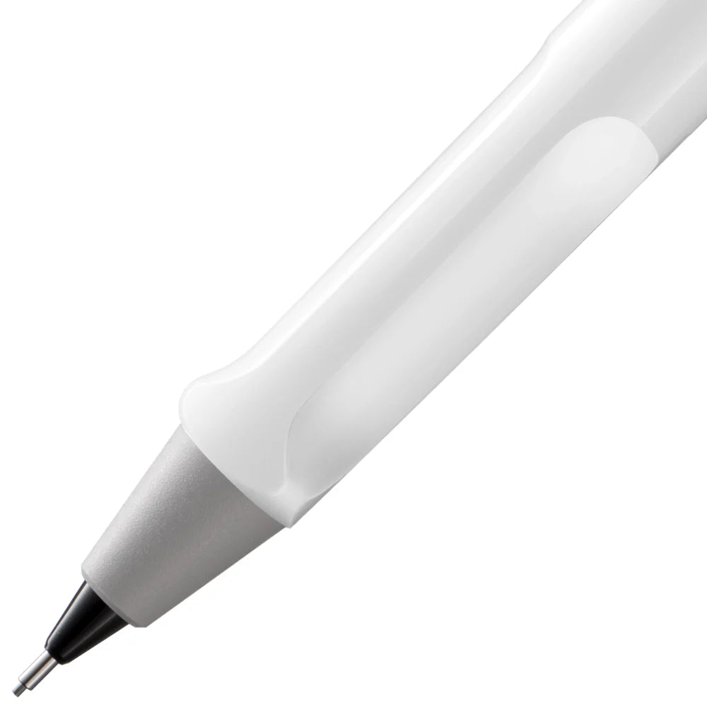 Fountain pen, icon, global success: the LAMY safari has been a beloved classic since its introduction in the 1980s and enjoys a cult status untypical for a writing instrument. Countless colours and ever-changing special editions make hearts beat faster - whether for the pencil case or the carefully curated fountain pen collection.
The LAMY safari is more than the sum of its details: it is aesthetic, robust and individual. The distinctive, self-sprung clip keeps the writing instrument securely fastened in p