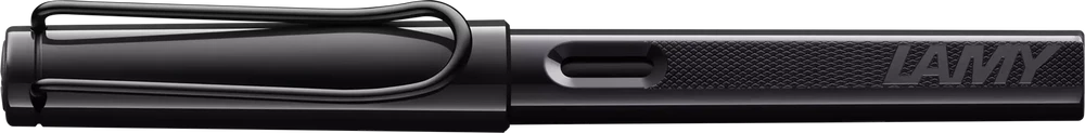 LAMY Special Edition Safari Fountain Pen - Meteorite
Fountain pen, icon, global success: the LAMY safari has been a beloved classic since its introduction in the 1980s and enjoys a cult status untypical for a writing instrument. Countless colours and ever-changing special editions make hearts beat faster - whether for the pencil case or the carefully curated fountain pen collection.
The LAMY safari is more than the sum of its details: it is aesthetic, robust and individual. The distinctive, self-sprung cl