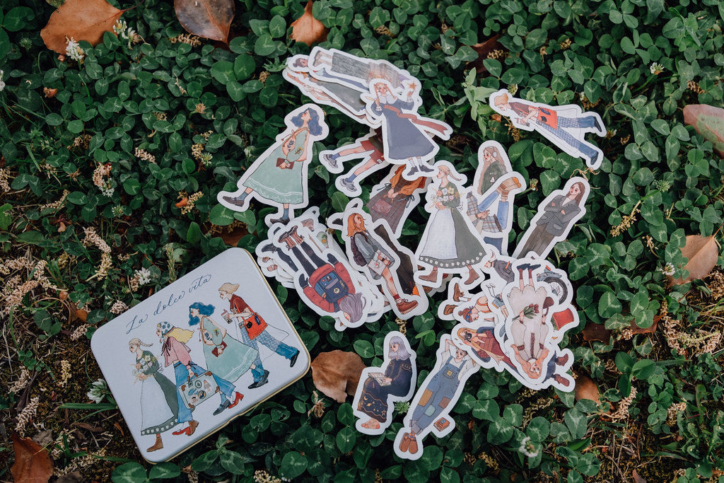 La Dolce Vita - We Happily Walk Forward Tin Box Sticker Set