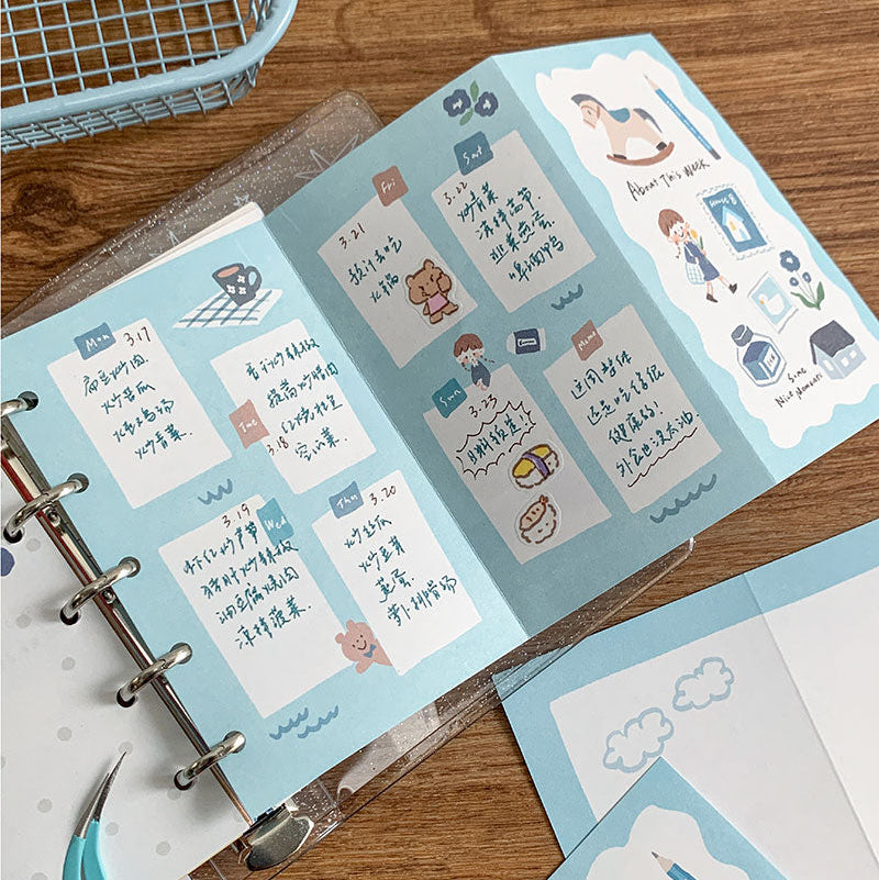 Molinta - Weekly Plan M5 Tri-Fold Pages
Plan out your week with a full, undated weekly layout split into three sections to customize with your own creative touch!
Specifications: 183mmx105mm
Material: 120g white craft
Number of pages: 10
