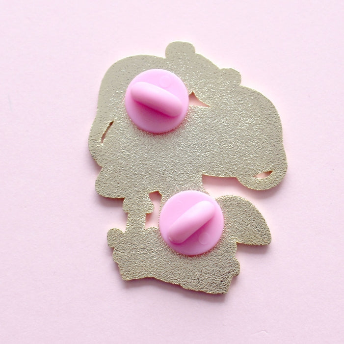 Pin de esmalte con forma de ratón hongo: colección otoño-otoño