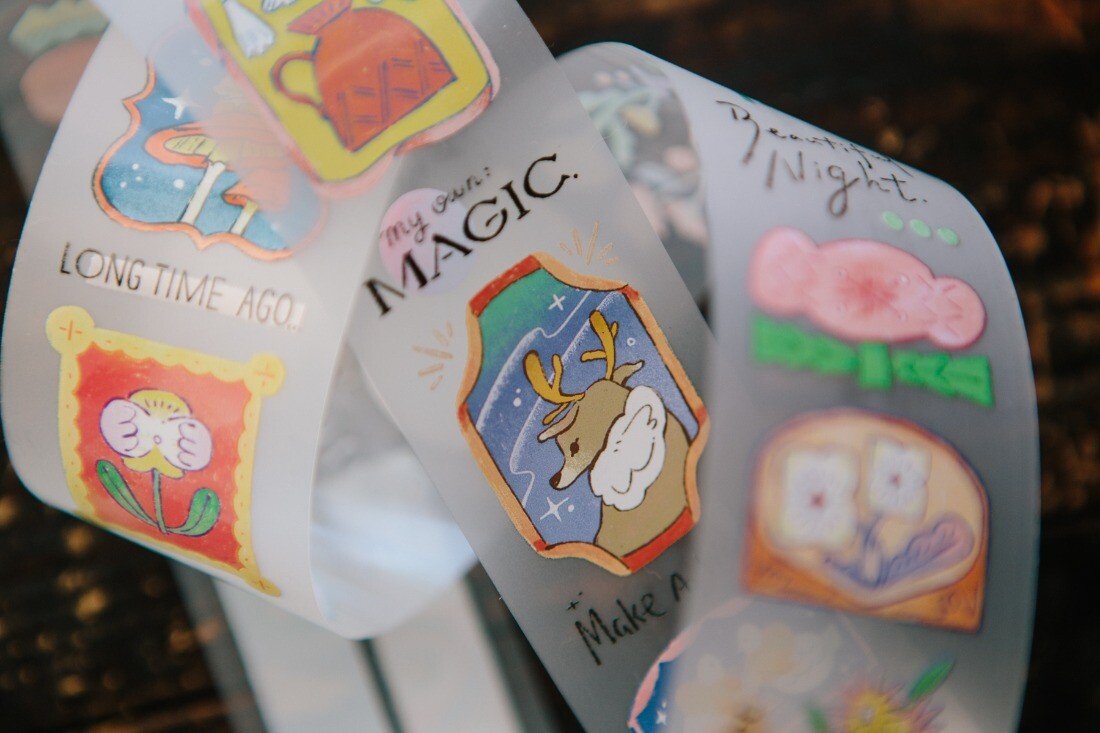 Enjoy these mystical fairy tale themed designs that only come alive during the night time right before bed.
Matte PET Tape
Width: 4.4cm / Length: 10m
88 cm per cycle