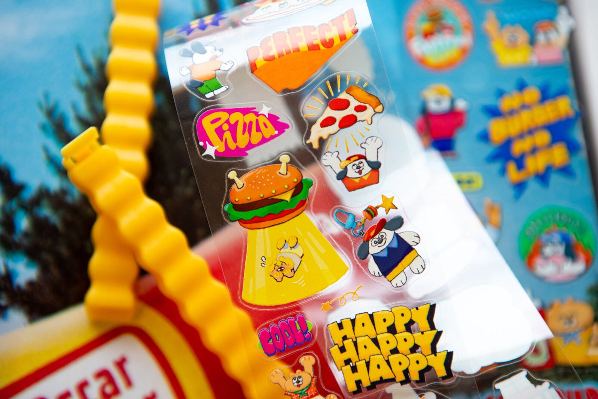 Welcome to the "Awesome Fast Food Club"!
Treat yourself today,
and indulge in the pure joy of burgers and fast food bursting with flavor!!