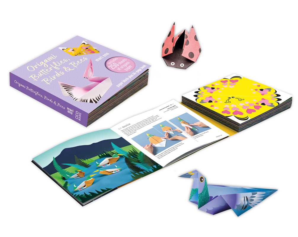 Take a step into the mindful, calming world of butterflies, birds, and bees with this 64-page project book and 250 sheets of origami paper.
Explore the best that nature has to offer with 250 sheets of specially-designed printed paper and a 64-page instruction book that guides you step-by-step through 15 wonderful paper projects. From penguins, pelicans, and puffins to three different butterflies at varying difficulties of construction, you're spoilt for choice on where to start!
The friendly critters can