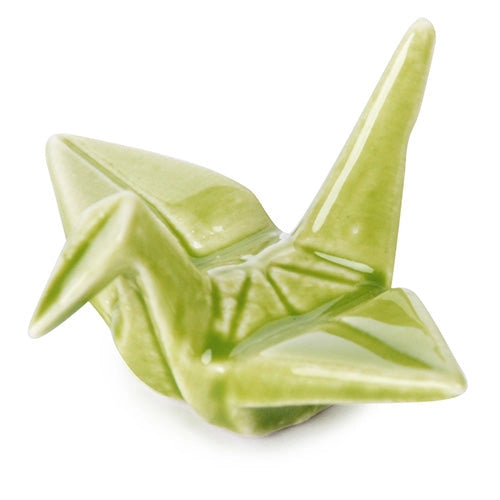 These cute ceramic rests are a perfect stationery addition to your desk! Use them for pens, paint brushes, or take them to your kitchen as a chopstick rest!
Size:2"L
Material: Porcelain