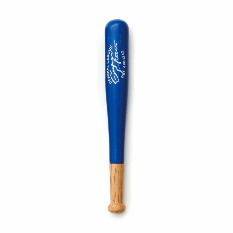 A wooden baseball bat pen by Penco. The bat handle acts as the cap, and the pen tip is made of brass.
Comes in black oil-based ink with 0.8mm tip. 