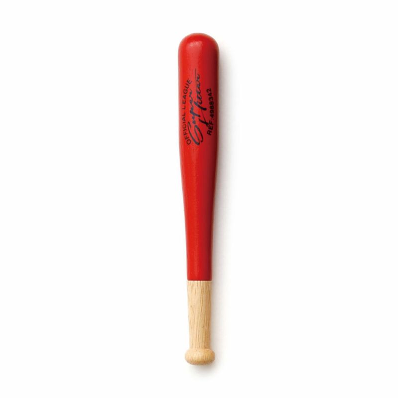 A wooden baseball bat pen by Penco. The bat handle acts as the cap, and the pen tip is made of brass.
Comes in black oil-based ink with 0.8mm tip. 