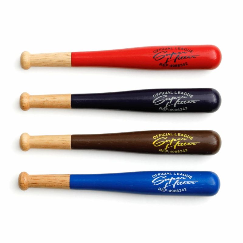 A wooden baseball bat pen by Penco. The bat handle acts as the cap, and the pen tip is made of brass.
Comes in black oil-based ink with 0.8mm tip. 