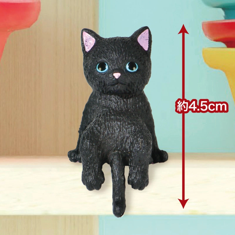 This is a sequel to the popular series "Futchiyasumi Nyanko". Cute kittens of various kinds are relaxing using "Futchi" today... The kittens' innocent poses are cute!
Lineup (6 Variants):
Black x White
Black
American Shorthair
Calico cat
Brown x White