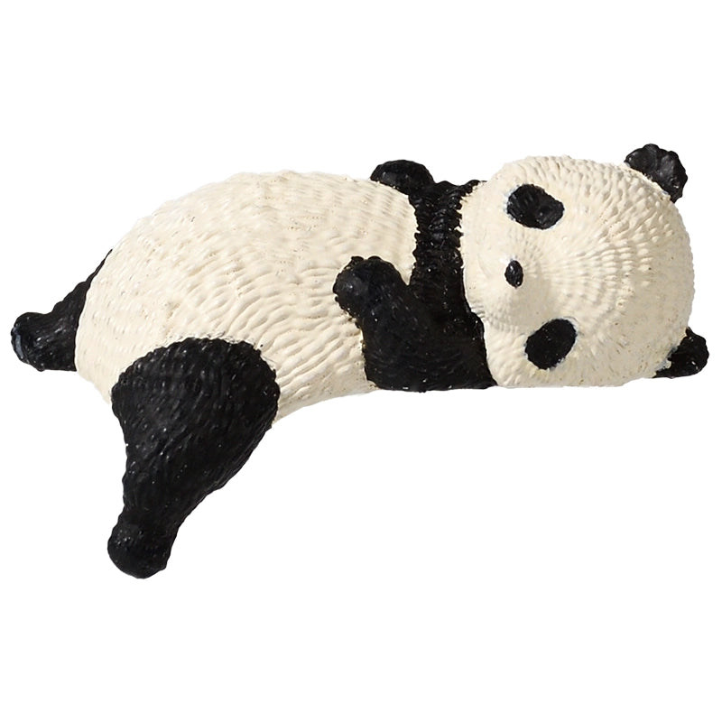 Introducing the newest addition to the popular Fuchiyasu series: the "Panda"!
This adorable figure comes in five different variations, each striking a unique pose as it relaxes on the edge of your cup. The cute and calming design makes it a perfect collectible, and having the complete set is sure to bring you joy! Don't miss out on this highly popular panda product—consider adding it to your collection today!