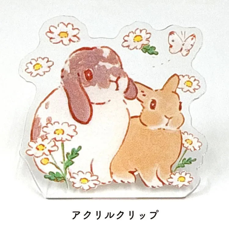 This clip can be rotated 360° and reoriented to suit the application.
The transparent clip makes you feel happy when you suddenly see it in your daily life.
If you like rabbits and are fans of Shinako, they are so cute that you will want both patterns. It's perfect for your own everyday use as well as a gift!
Size: 49 x 48mm
Material: Acrylic