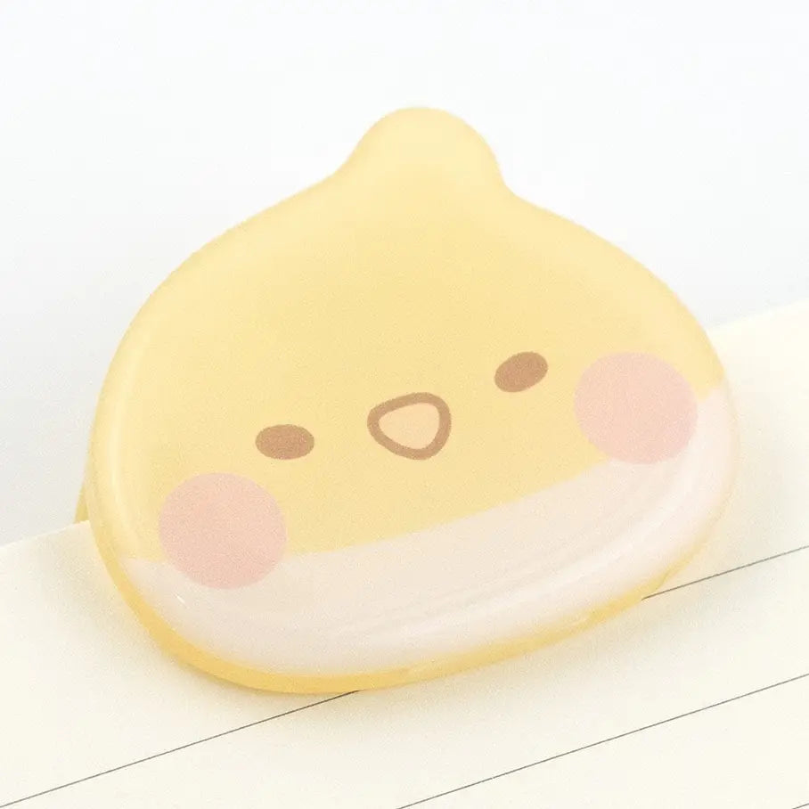 Cute double-sided clip made with high quality acrylic and finished with hard jelly-like coating.
They can hold your page or seal your snacks~
Approximate Dimensions: 2" x 1.5" (5cm x 3.5cm)
Material: Acrylic
Double-sided
Comes with 1 Clip