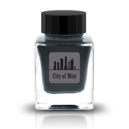 City of Mist is part of the Remastered Limited Edition collection, designed to enhance the original shades of the inks with new and improved formulas. The Remastered Limited Edition collection brings out a great sense of depth to the colors of the inks while still keeping its original appeal, resulting in a more evolved performance.
30ml
