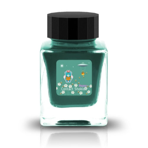 To celebrate Tono & Lims’ third anniversary, this special collection pays tribute to the many friends, artists, and stationery professionals across Japan who have collaborated with the brand. Each ink in the series is named after one of these creative partners—ranging from glass pen makers like LUC to calligraphers like bechori—inviting you to join Tono & Lims in a whimsical world of imagination and artistry. In this anniversary universe, some artists are represented by two unique ink colors: