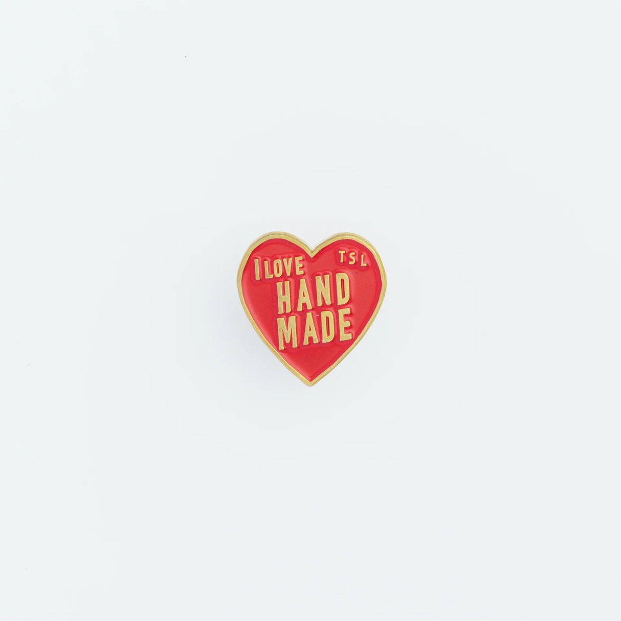 The popular "I love HANDMADE" design, well-known from our patches, is now available as a colorful pin!
It comes in 10 colors, matched to the paint colors of our engineer bags.
The metal parts are made from solid, unplated brass.
As you use it, the brass will develop a natural patina over time—enjoy the changing character that comes with age.
Color: The color you see on your screen may differ from the actual product.
Brass Products
Due to the nature of brass, some areas may appear slightly tarnished du