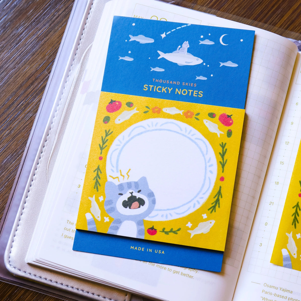 Full color sticky notes featuring a cute kitty meowing in front of a plate surrounded by sardines!
3x3 inches
25 sheets
Printed with 3M