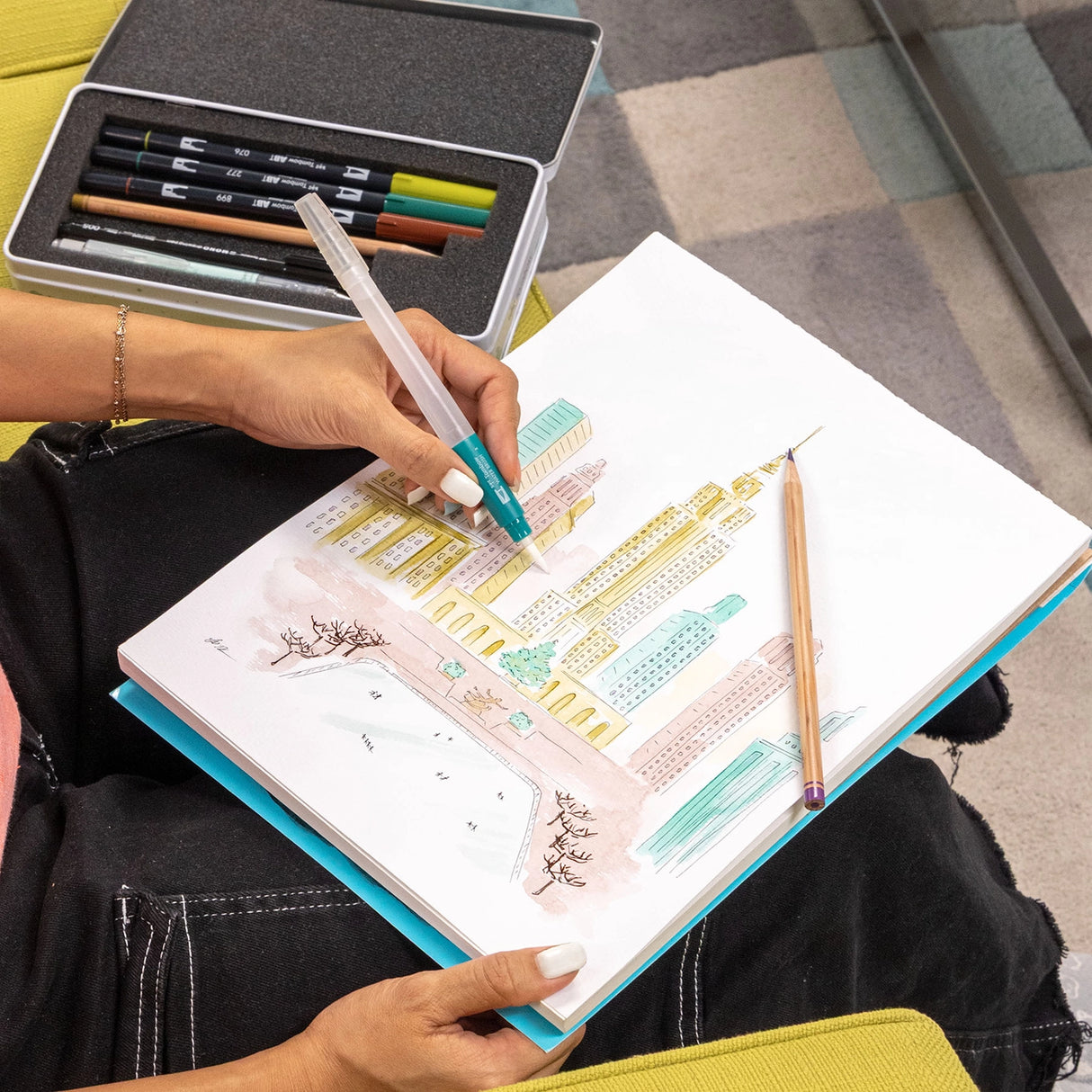 Bring your surroundings to life with the Tombow Urban Sketching Set, designed for artists who love capturing city views, small towns, and daily scenes.
Each set includes:
3 Dual Brush Pens
2 Kimonogatari Colored Pencils
Medium Water Brush
MONO Graph Mechanical Pencil in Mint Green
MONO Drawing Pen in 005
Step-by-step digital guide. 