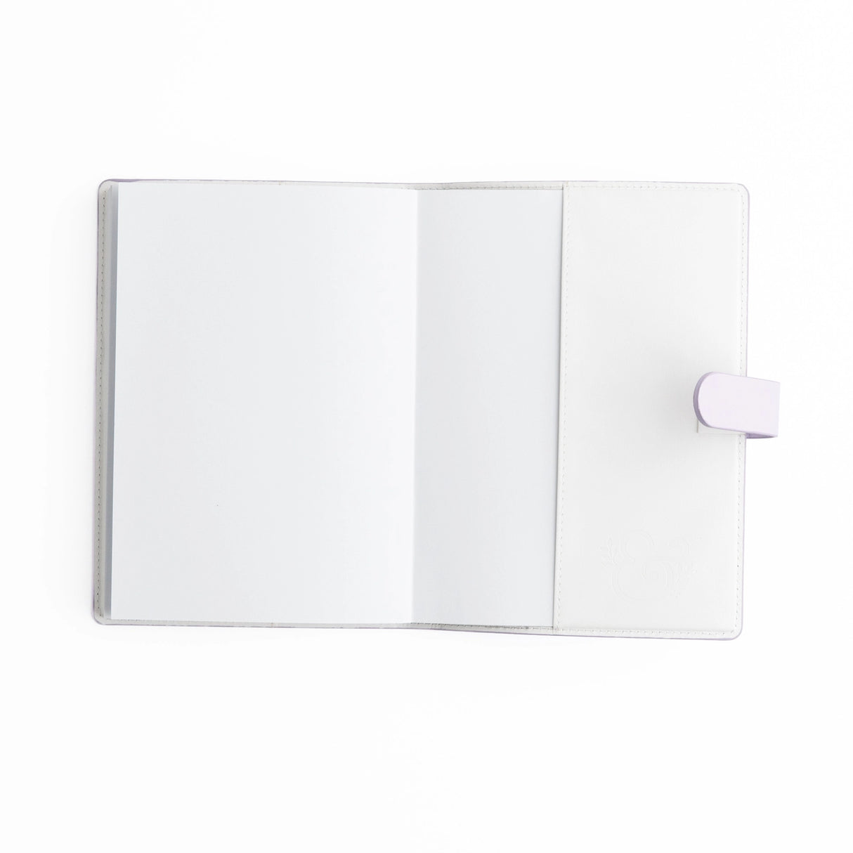 The Vintage Library in Lilac Everyday Deluxe System is a beautifully flexible notebook crafted for your evolving creativity. Designed with a refillable format, and a soft vegan leather cover, it’s both eco-conscious and endlessly inspiring.