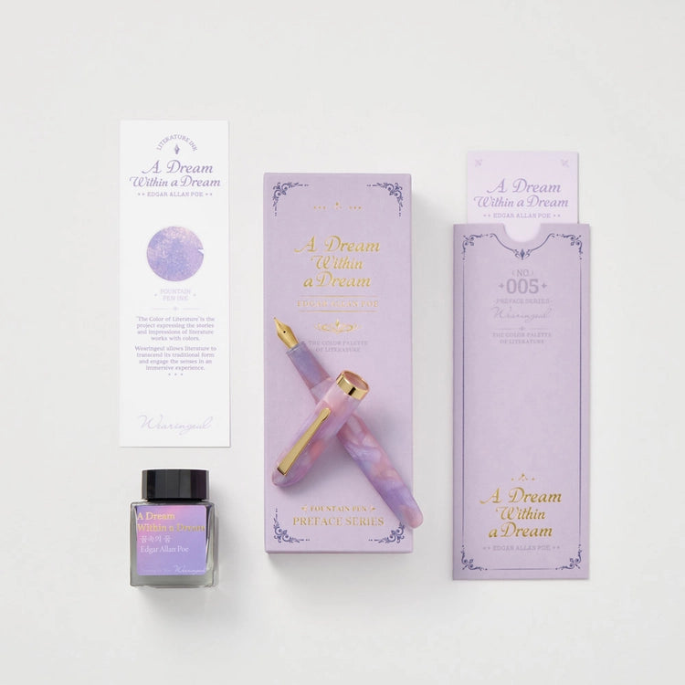 Discover the colors of literature inspired by the emotions and moments found in literary works, now in a fountain pen.
The Wearingeul Literature Fountain Pen was created to bring the colors of stories born from literature into your hands. Take your time with the Wearingeul Literature Fountain Pen and write down the words and impressions that stayed with you.
Inspired by the ethereal imagery of fleeting dreams and the transient beauty of golden sand slipping through fingers - introducing a pen