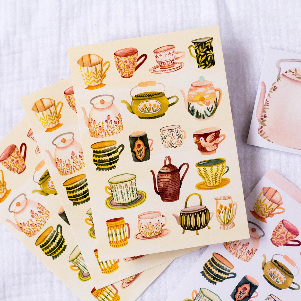 This postcard designed with all tea lovers in mind will be perfect for your snail mail, art wall and letters. You can find the same motif also as a sticker sheet, here. Made from one of my sketchbook paintings with love in Czech Republic.