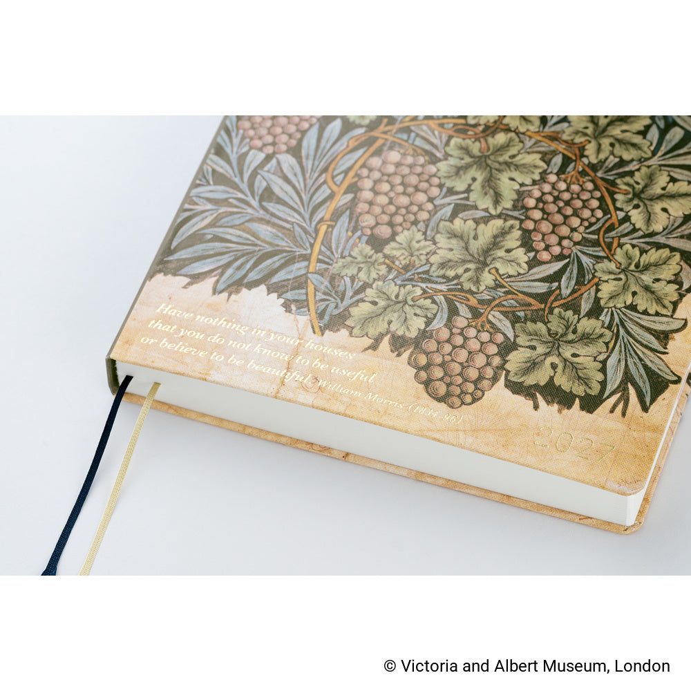 Hobonichi Techo HON A5 - V&A Series: Vine