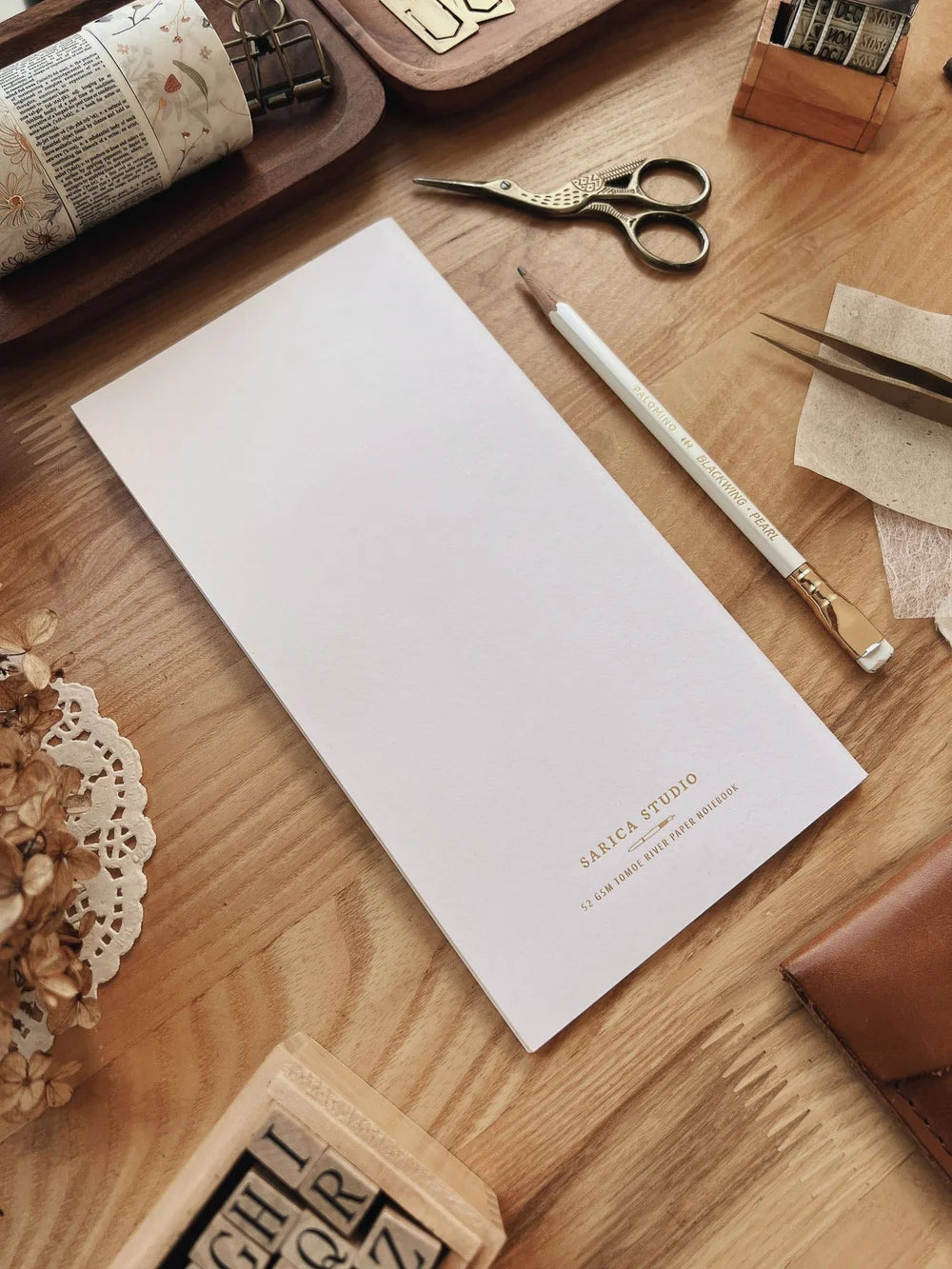 Sarica Studio Lily Notebook (Standard TN Size)