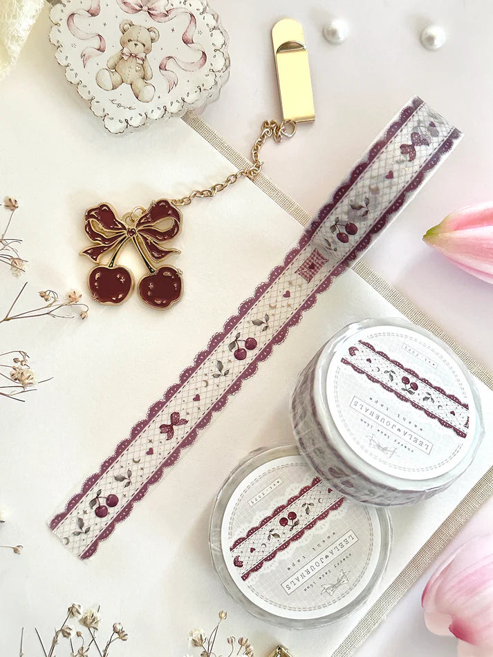 ♡ cherry red lace washi tape - gold foiled stars detailing
♡ x1 washi tape
♡ 10m long
♡ 16mm width