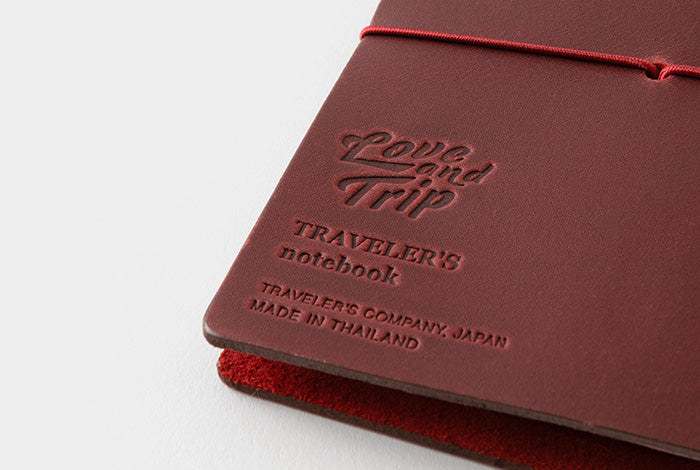 TRAVELER’S notebook LOVE AND TRIP Red (Passport Size)