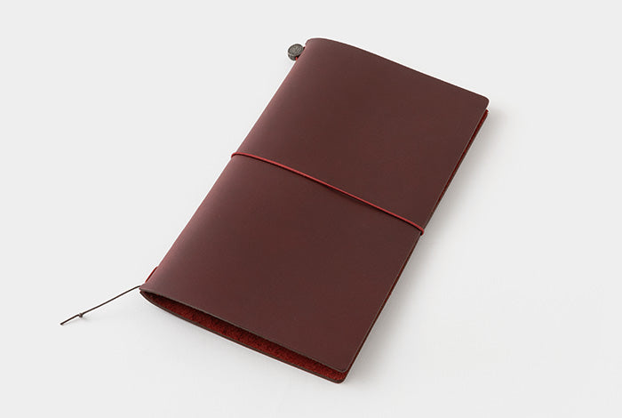 TRAVELER'S notebook LOVE AND TRIP Red (Regular Size)